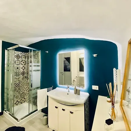 Il Duca E La Cicala - Near Acquario Genua